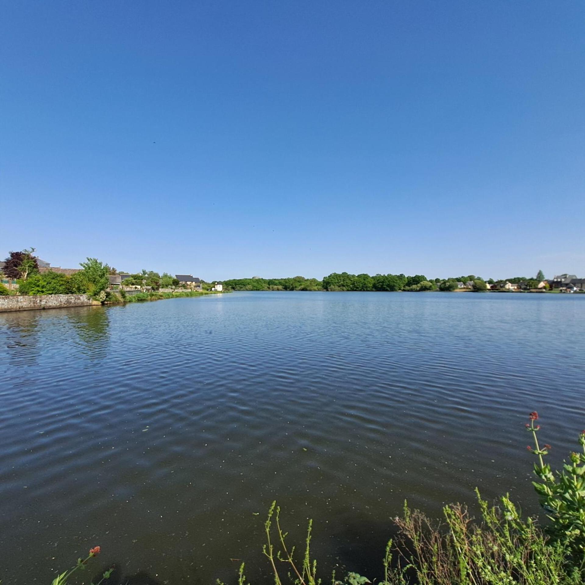 Gite Le Lac Cherrueix ภายนอก รูปภาพ